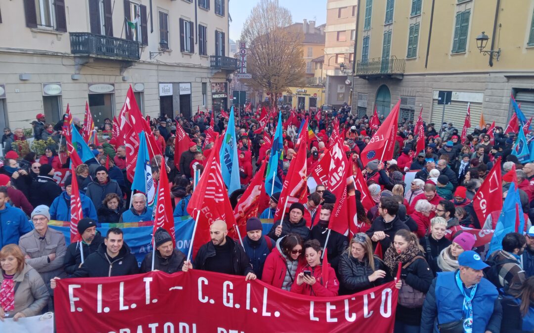 1000 PERSONE IN PIAZZA DURANTE LO SCIOPERO GENERALE PER CAMBIARE LA LEGGE DI BILANCIO